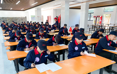 以賽促學(xué)，共同進(jìn)步