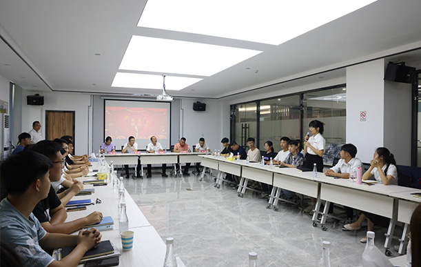 喬”見(jiàn)未來(lái)，頂“鋒”相會(huì)